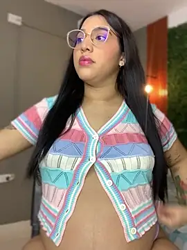 Amandanauty online show from January 31, 2025, 2:37 am