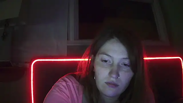 Snapshot of Angelk43 chatting on May 21, 2026, 6:44 am Angelk43 online show from May 21, 2026, 6:44 am
