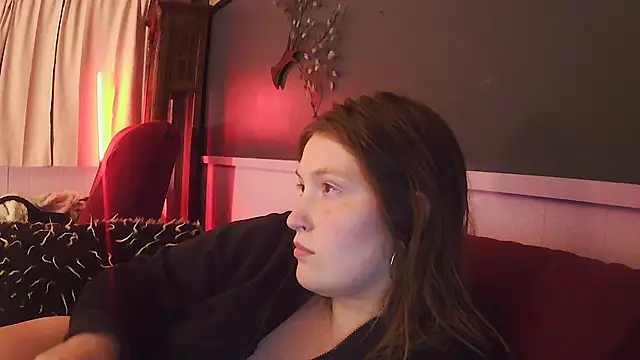 Snapshot of Angelk43 chatting on June 19, 2026, 3:01 am Angelk43 online show from June 19, 2026, 3:01 am