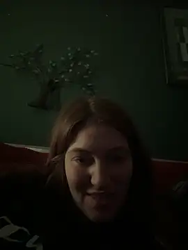 Angelk43 online show from November 30, 2025, 9:21 am