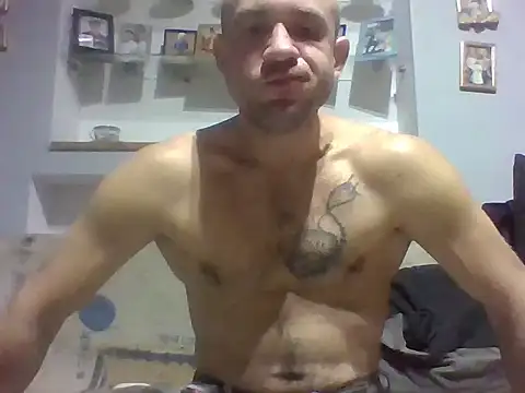 Snapshot of aroj95 chatting on September 15, 2025, 9:26 pm aroj95 online show from September 15, 2025, 9:26 pm