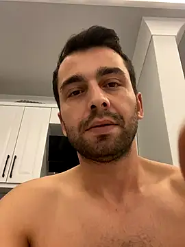 Snapshot of Emre-34 chatting on October 29, 2025, 4:39 pm Emre-34 online show from October 29, 2025, 4:39 pm