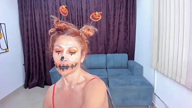 Snapshot of cintiagreyx chatting on October 31, 2025, 12:13 pm cintiagreyx online show from October 31, 2025, 12:13 pm