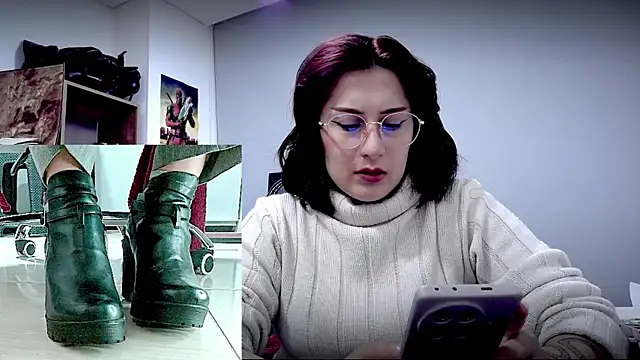 Scarlett Sen online show from April 10, 2026, 1:29 pm