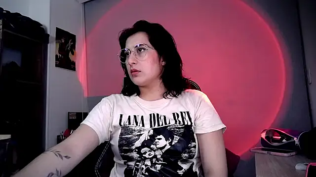 Snapshot of Scarlett_Sen chatting on May 7, 2026, 4:32 pm Scarlett Sen online show from May 7, 2026, 4:32 pm
