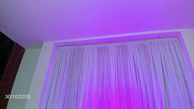 Snapshot of jaddyk_ chatting on October 30, 2025, 9:44 pm jaddyk online show from October 30, 2025, 9:44 pm