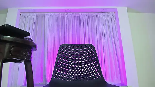 Snapshot of jaddyk_ chatting on November 3, 2025, 9:51 pm jaddyk online show from November 3, 2025, 9:51 pm