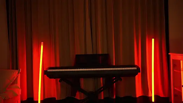 Your Nicolett online show from November 16, 2025, 11:30 pm