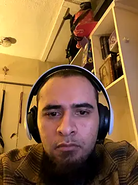 Snapshot of cnasty5621333 chatting on November 18, 2025, 8:06 am cnasty5621333 online show from November 18, 2025, 8:06 am