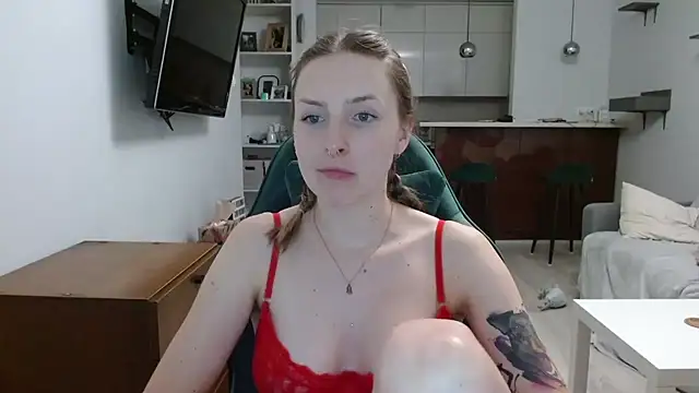 illusorycat online show from September 15, 2025, 9:15 pm