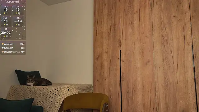 LovelyKatea online show from March 11, 2026, 6:46 pm