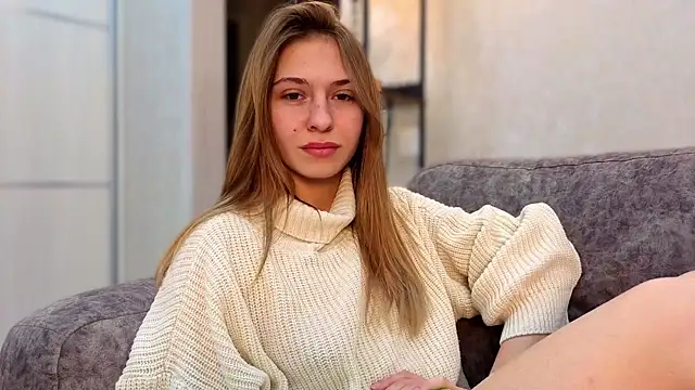 LovelyKatea online show from October 14, 2025, 2:17 pm