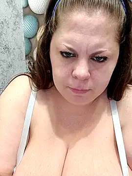 Ginabig online show from March 10, 2026, 6:28 am