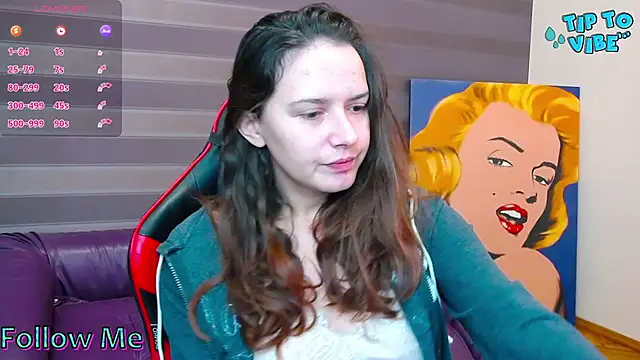 iris nikhols online show from September 9, 2025, 12:54 am