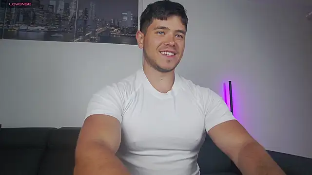 Arilas  online show from December 18, 2025, 7:24 am