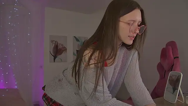 Snapshot of JennyDens chatting on February 9, 2026, 5:00 pm JennyDens online show from February 9, 2026, 5:00 pm