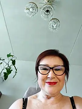 Snapshot of Fire_Night chatting on September 13, 2025, 7:52 am Fire Night online show from September 13, 2025, 7:52 am