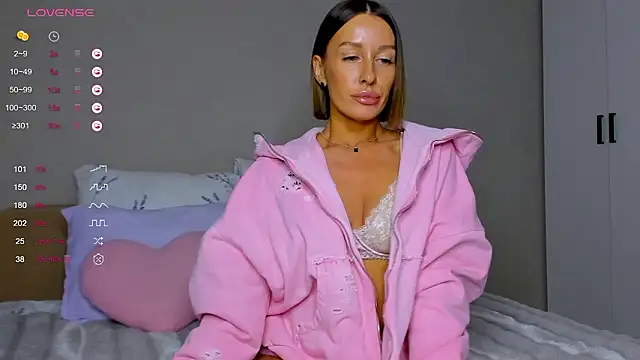 Snapshot of NejaSatin chatting on February 7, 2026, 9:50 am NejaSatin online show from February 7, 2026, 9:50 am