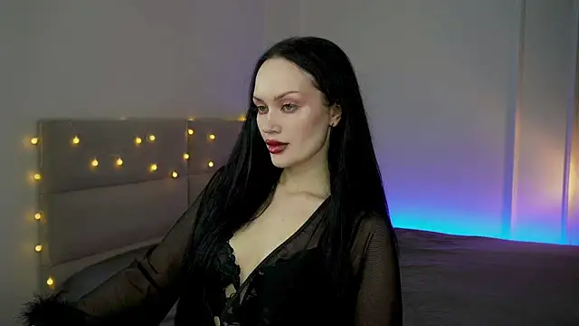 QueenAliss online show from July 2, 2026, 6:19 am