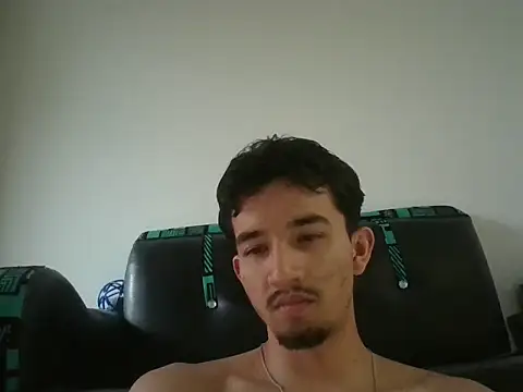 tiben11 online show from November 8, 2025, 10:13 pm