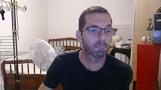 Snapshot of steph19x5 chatting on September 10, 2025, 5:39 am steph19x5 online show from September 10, 2025, 5:39 am
