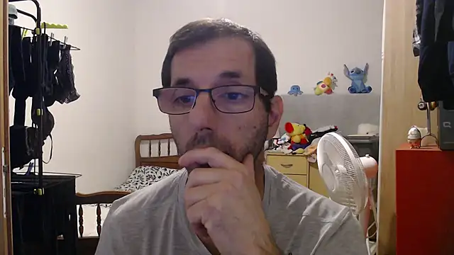 steph19x5 online show from November 15, 2025, 9:46 am