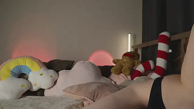 Snapshot of MiracleSandy chatting on December 22, 2024, 11:09 pm MiracleSandy online show from December 22, 2024, 11:09 pm