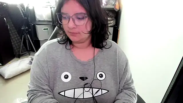 aika-dreams online show from December 5, 2025, 2:26 pm