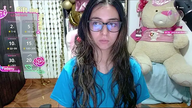 Snapshot of Maggie_Fox3 chatting on September 12, 2025, 1:28 am Maggie Fox3 online show from September 12, 2025, 1:28 am