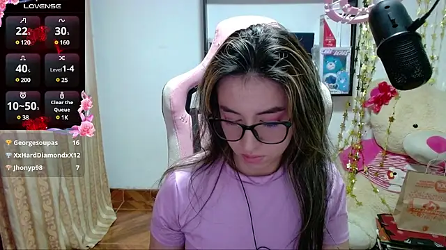Snapshot of Maggie_Fox3 chatting on January 26, 2025, 4:30 am Maggie Fox3 online show from January 26, 2025, 4:30 am