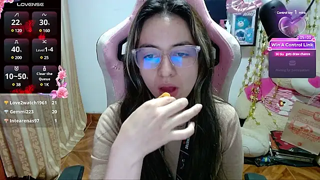 Snapshot of Maggie_Fox3 chatting on January 25, 2025, 2:58 am Maggie Fox3 online show from January 25, 2025, 2:58 am