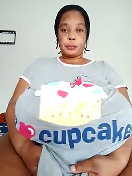 Snapshot of Lovelyboobs01 chatting on March 3, 2025, 11:22 am Lovelyboobs01 online show from March 3, 2025, 11:22 am