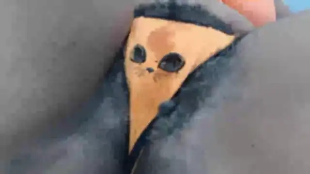 Snapshot of SashaMacgregor chatting on December 23, 2025, 6:12 am SashaMacgregor online show from December 23, 2025, 6:12 am