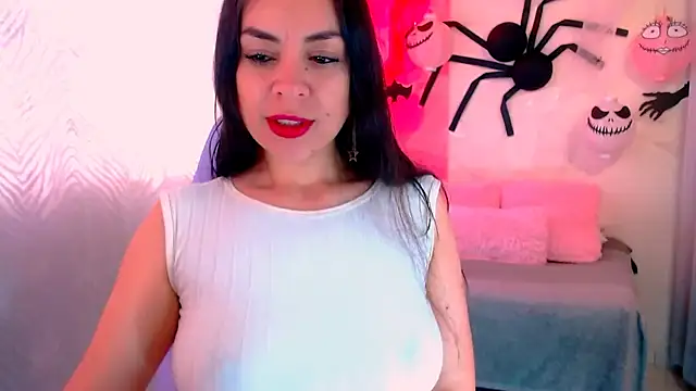 Snapshot of LATINGODDESS_X chatting on October 6, 2025, 2:29 pm LATINGODDESS X online show from October 6, 2025, 2:29 pm