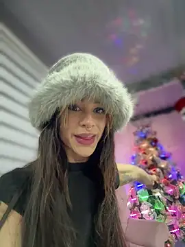 Snapshot of stormytt_ chatting on December 28, 2024, 12:57 am stormytt online show from December 28, 2024, 12:57 am