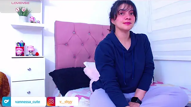 Vannessa  Shy online show from September 10, 2025, 10:53 pm