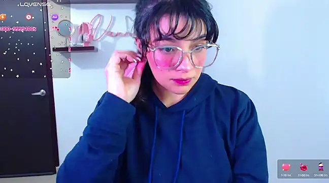 Vannessa  Shy online show from February 13, 2025, 10:00 pm