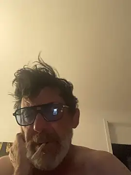 Snapshot of maxximere chatting on May 30, 2026, 10:59 pm maxximere online show from May 30, 2026, 10:59 pm