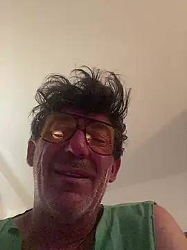 Snapshot of maxximere chatting on June 26, 2026, 1:44 am maxximere online show from June 26, 2026, 1:44 am
