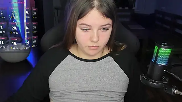 XNirvanaX online show from September 29, 2025, 3:46 am