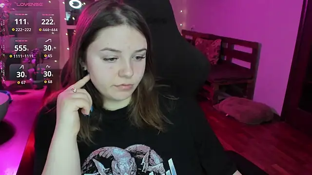 Snapshot of XNirvanaX chatting on February 8, 2026, 2:42 am XNirvanaX online show from February 8, 2026, 2:42 am