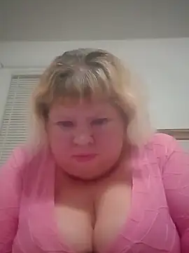 JemJensen30 online show from May 14, 2026, 2:41 am