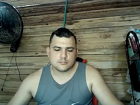 Snapshot of Arcangel_05 chatting on July 24, 2026, 3:41 pm Arcangel 05 online show from July 24, 2026, 3:41 pm