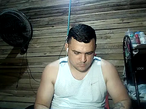Snapshot of Arcangel_05 chatting on July 25, 2026, 5:04 am Arcangel 05 online show from July 25, 2026, 5:04 am