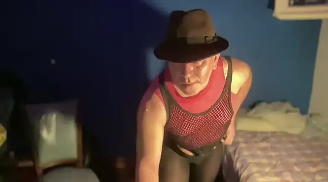 Snapshot of Fabrissi chatting on December 7, 2024, 9:22 am Fabrissi online show from December 7, 2024, 9:22 am