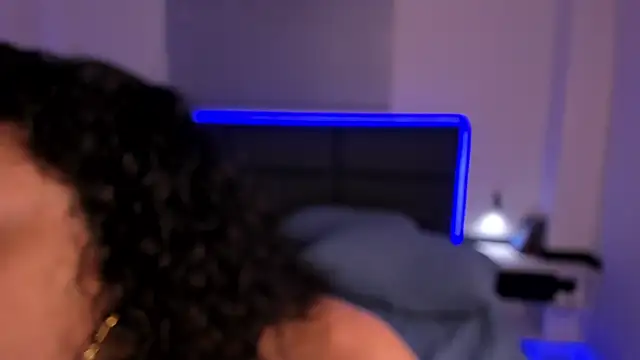 Snapshot of GiaFaaris chatting on February 19, 2025, 3:05 pm GiaFaaris online show from February 19, 2025, 3:05 pm