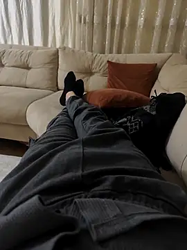 Yakisiklix32 online show from November 15, 2025, 4:33 pm