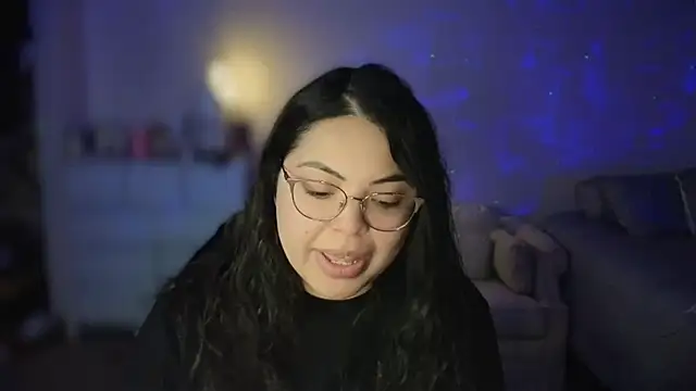 Snapshot of drizzypeach602 chatting on February 8, 2025, 2:36 am drizzypeach602 online show from February 8, 2025, 2:36 am