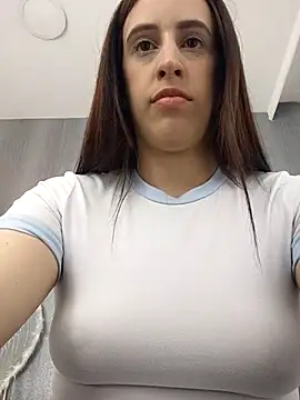 Snapshot of Amira_Milker chatting on September 12, 2025, 1:22 pm Amira Milker online show from September 12, 2025, 1:22 pm