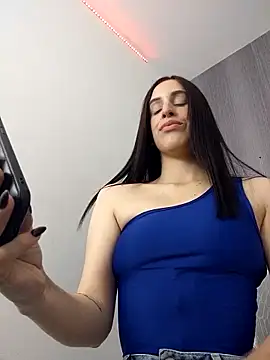 Snapshot of Amira_Milker chatting on March 18, 2025, 1:44 pm Amira Milker online show from March 18, 2025, 1:44 pm